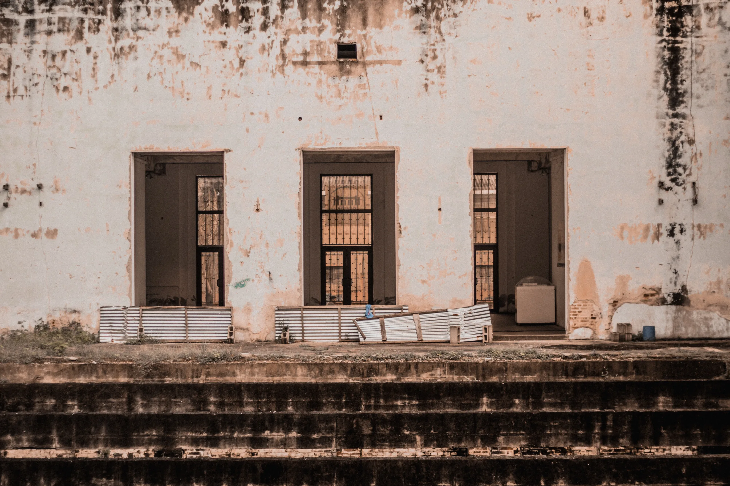 a dirty moldy building