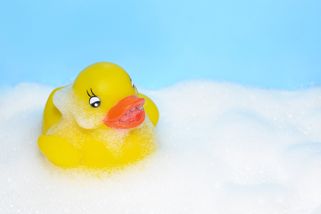 can mold grow on plastic - rubber ducky in bathtub